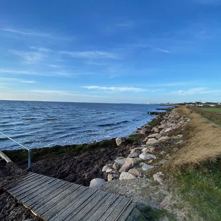 酒店 Fehmarn - Ferienresidenz 76- - Seeblick *