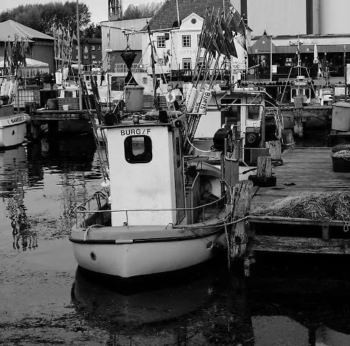 Hotel Fehmarn - Ferienresidenz 76- - Seeblick Staberdorf